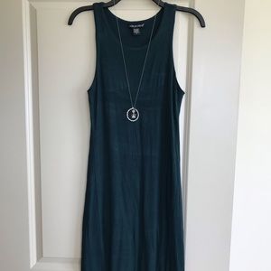 Green sleeveless body-con dress